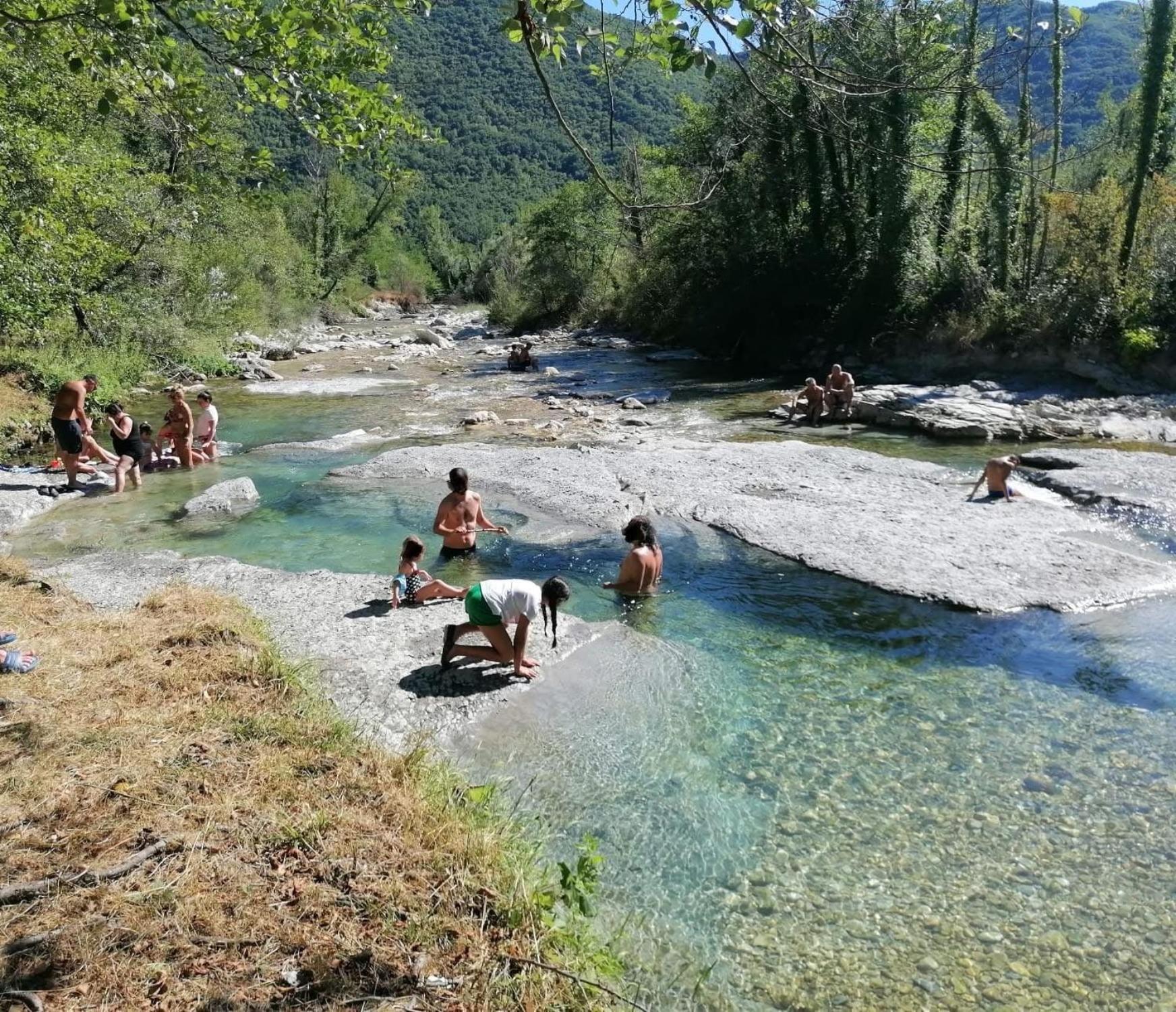 Al Capannone Di Pietro Bed and Breakfast Colli a Volturno Eksteriør billede